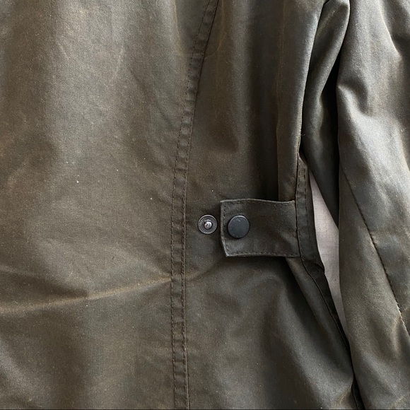 Barbour Women’s Waxed Cotton Utility Jacket - Picture 13 of 15